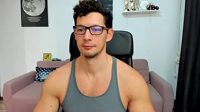 Snapshot of BrutusK08 chatting on December 2025 08:25:02 AM BrutusK08 online show from December 2025 08:25:02 AM