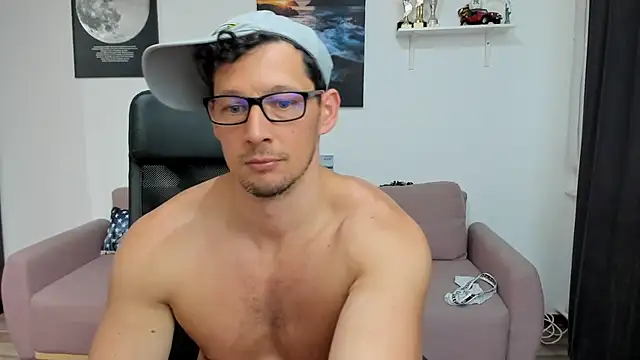 BrutusK08 online show from March 2025 10:13:02 AM