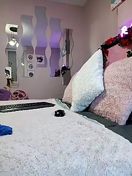 Lia Roxx online show from January 2025 04:24:01 PM