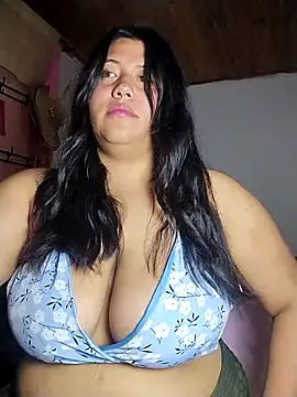 KATYGONZALEZ online show from May 2026 10:36:02 PM