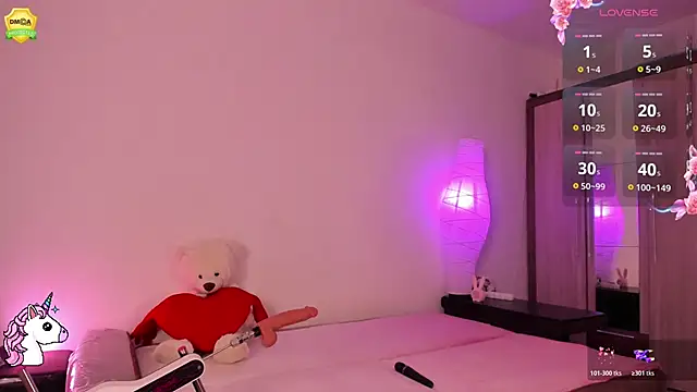 Snapshot of EvaUniporn chatting on November 2025 05:23:02 PM EvaUniporn online show from November 2025 05:23:02 PM