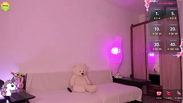 EvaUniporn online show from March 2026 04:10:01 PM