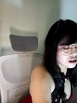 Snapshot of Chall_mee chatting on October 2025 10:21:01 PM Chall mee online show from October 2025 10:21:01 PM