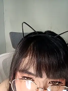 Snapshot of Chall_mee chatting on February 2026 08:51:02 PM Chall mee online show from February 2026 08:51:02 PM