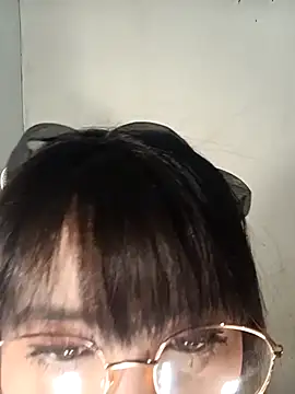 Snapshot of Chall_mee chatting on February 2026 07:22:01 PM Chall mee online show from February 2026 07:22:01 PM