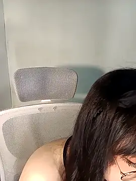 Snapshot of Chall_mee chatting on February 2026 05:12:02 PM Chall mee online show from February 2026 05:12:02 PM