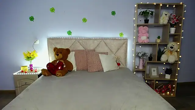 Snapshot of StacyYellig chatting on March 2025 06:40:01 AM StacyYellig online show from March 2025 06:40:01 AM