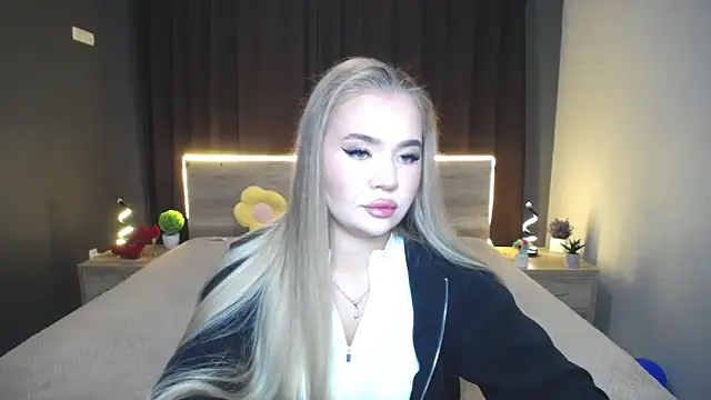 Snapshot of StacyYellig chatting on October 2025 07:04:02 PM StacyYellig online show from October 2025 07:04:02 PM