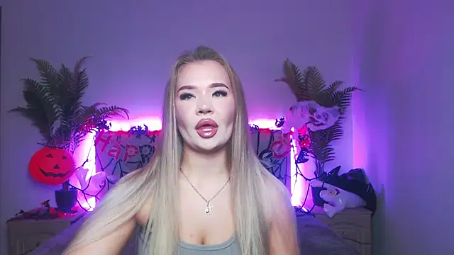 Snapshot of StacyYellig chatting on November 2025 08:45:01 PM StacyYellig online show from November 2025 08:45:01 PM