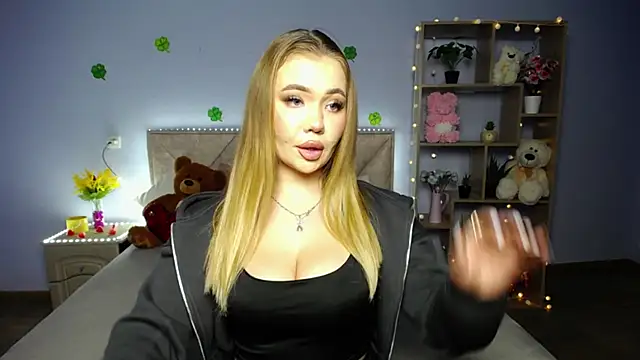 Snapshot of StacyYellig chatting on March 2025 03:36:02 AM StacyYellig online show from March 2025 03:36:02 AM