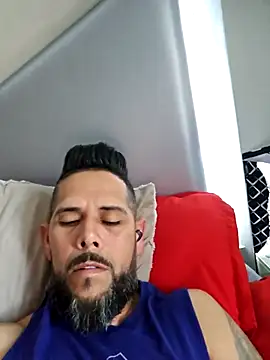 LUCIFER-Clau online show from April 2026 10:56:01 PM