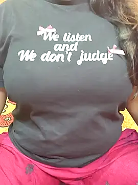 CUTE SOPHIA- online show from November 2025 11:30:01 PM