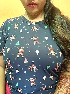 CUTE SOPHIA- online show from April 2026 01:01:01 AM