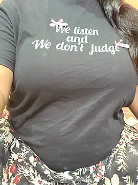 CUTE SOPHIA- online show from November 2025 10:41:02 AM