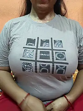 CUTE SOPHIA- online show from April 2026 02:02:02 AM