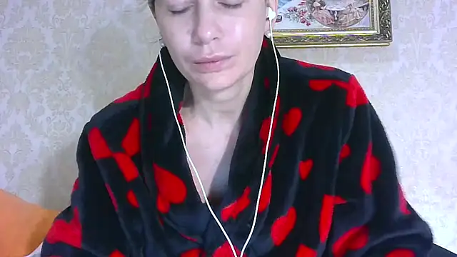 StunnigArt online show from December 2025 02:22:01 AM