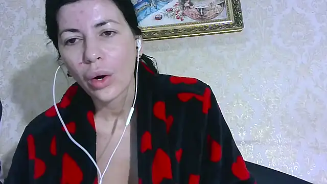 Snapshot of StunnigArt chatting on May 2026 01:24:02 AM StunnigArt online show from May 2026 01:24:02 AM