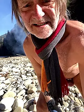 artXhibitor online show from February 2026 01:00:01 PM