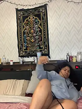 KittyLoroi online show from May 2026 01:52:01 AM