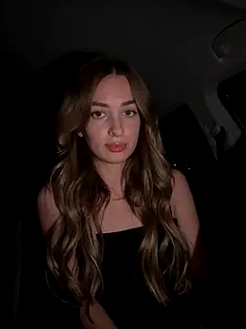 Snapshot of EvieEvans chatting on September 2025 08:32:01 PM EvieEvans online show from September 2025 08:32:01 PM