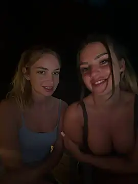 Snapshot of EvieEvans chatting on June 2026 10:07:02 PM EvieEvans online show from June 2026 10:07:02 PM