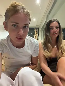 Snapshot of EvieEvans chatting on June 2026 09:09:01 PM EvieEvans online show from June 2026 09:09:01 PM