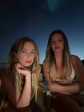 Snapshot of EvieEvans chatting on June 2026 08:09:02 PM EvieEvans online show from June 2026 08:09:02 PM