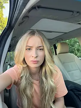 Snapshot of EvieEvans chatting on July 2026 04:51:01 PM EvieEvans online show from July 2026 04:51:01 PM