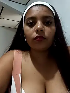 stefanie010 online show from February 2025 06:55:01 PM