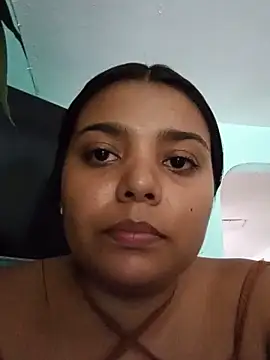stefanie010 online show from May 2026 06:37:02 PM