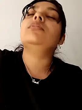 stefanie010 online show from December 2024 03:45:02 PM