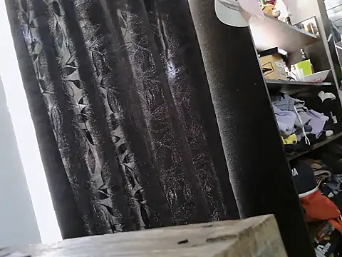 Snapshot of stefanie010 chatting on December 2025 05:36:01 PM stefanie010 online show from December 2025 05:36:01 PM