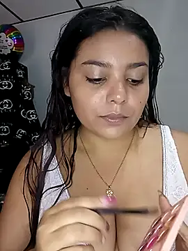 stefanie010 online show from September 2025 05:34:01 PM