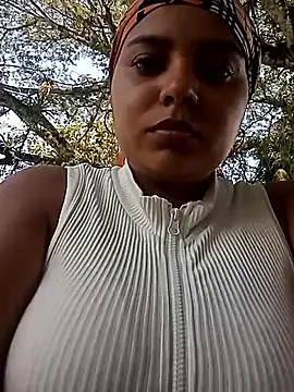 Snapshot of stefanie010 chatting on November 2025 05:51:02 PM stefanie010 online show from November 2025 05:51:02 PM