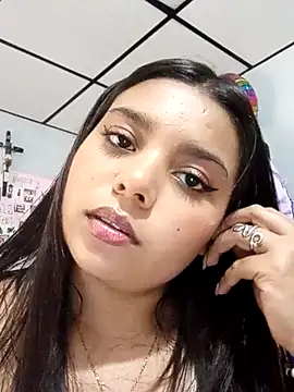 stefanie010 online show from September 2025 07:03:01 PM