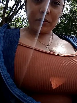 Snapshot of stefanie010 chatting on December 2025 05:07:02 PM stefanie010 online show from December 2025 05:07:02 PM