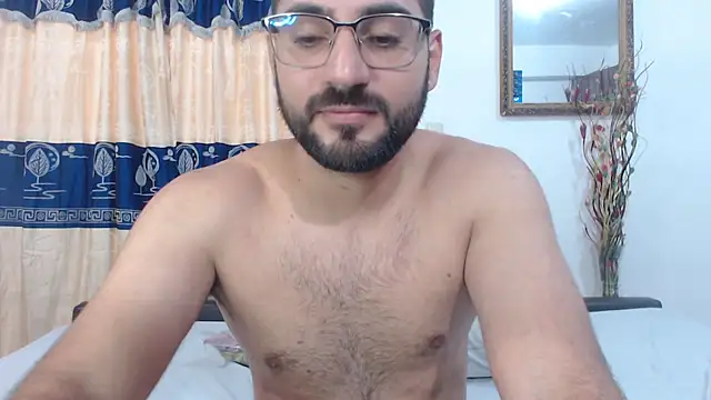 Snapshot of _Araboys_ chatting on May 2026 09:14:02 PM Araboys online show from May 2026 09:14:02 PM