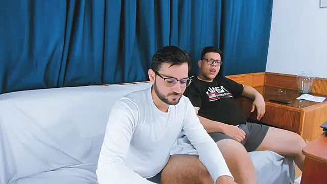  Araboys  online show from November 2025 04:12:02 AM