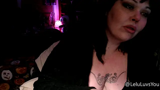 Snapshot of LeluLuvsYou chatting on October 2025 05:30:02 AM LeluLuvsYou online show from October 2025 05:30:02 AM