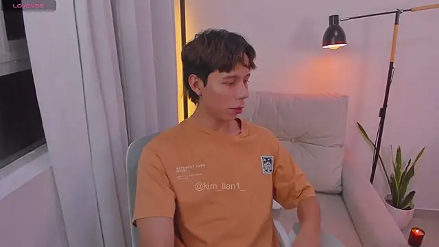 kim lian21 online show from September 2025 03:40:02 AM