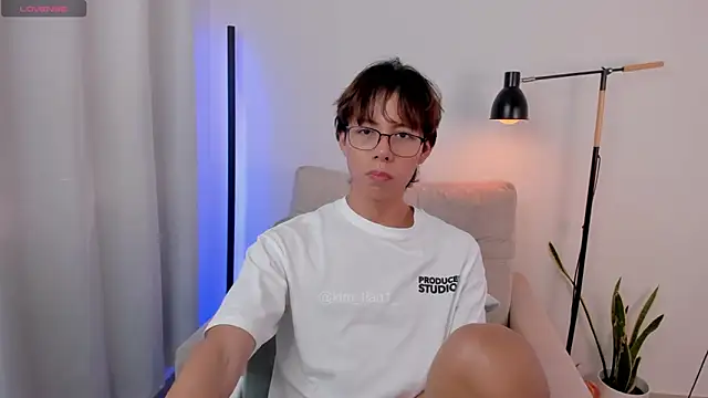 kim lian21 online show from November 2025 12:53:02 PM