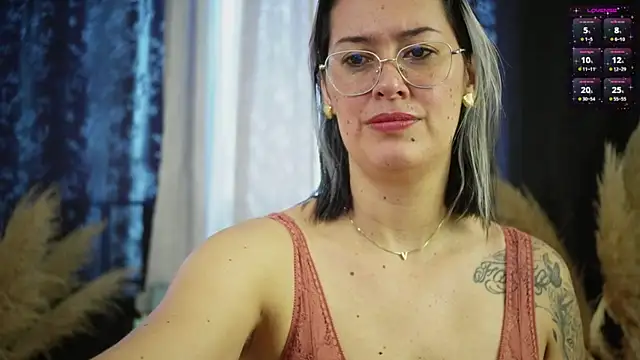 Snapshot of isaibanez chatting on November 2025 03:12:02 PM isaibanez online show from November 2025 03:12:02 PM