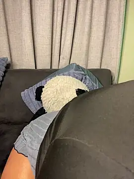 YellowHoneyDip online show from November 2025 04:11:01 AM