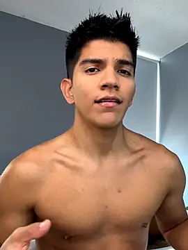 santiago 01 online show from October 2025 08:08:01 PM