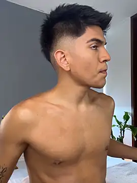 Snapshot of santiago_01 chatting on December 2025 08:24:02 PM santiago 01 online show from December 2025 08:24:02 PM