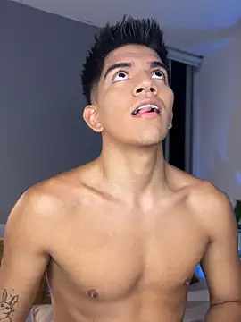 Snapshot of santiago_01 chatting on December 2025 12:03:02 AM santiago 01 online show from December 2025 12:03:02 AM