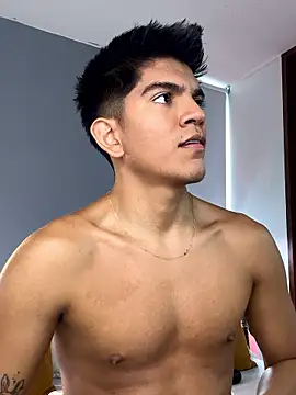 Snapshot of santiago_01 chatting on January 2026 09:07:02 PM santiago 01 online show from January 2026 09:07:02 PM