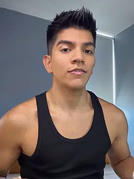 santiago 01 online show from October 2025 07:46:01 PM