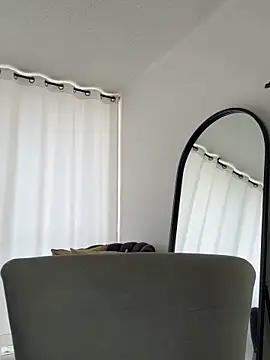 santiago 01 online show from April 2026 09:54:02 PM