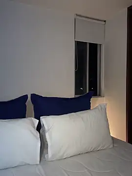 Snapshot of santiago_01 chatting on January 2025 12:47:02 AM santiago 01 online show from January 2025 12:47:02 AM